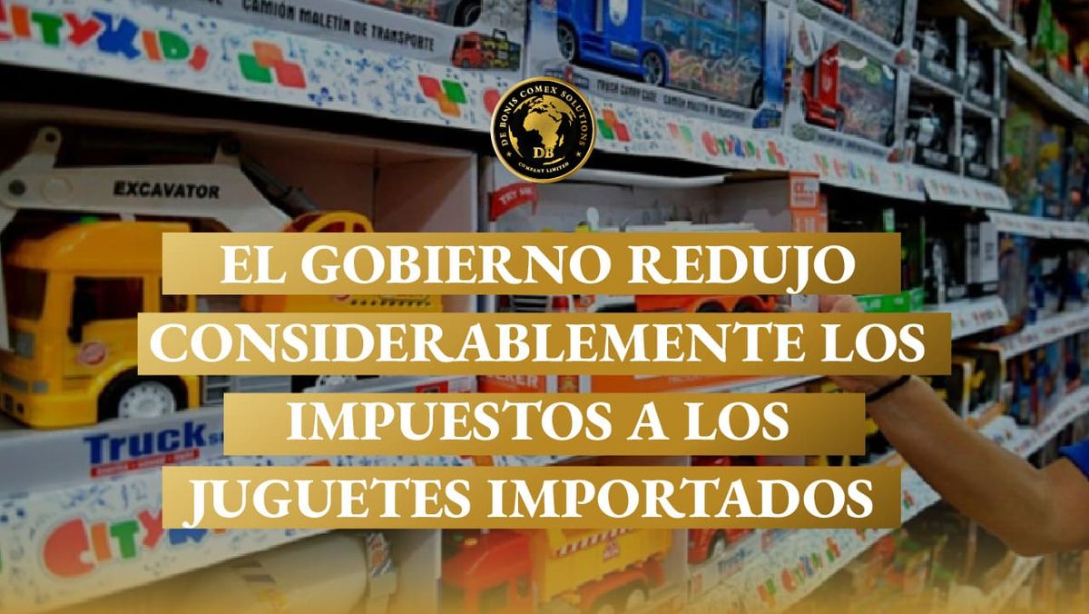 Estantería con juguetes importados en una tienda argentina, ilustrando la medida del Gobierno que redujo los impuestos de importación para favorecer el sector comercial y la competitividad.