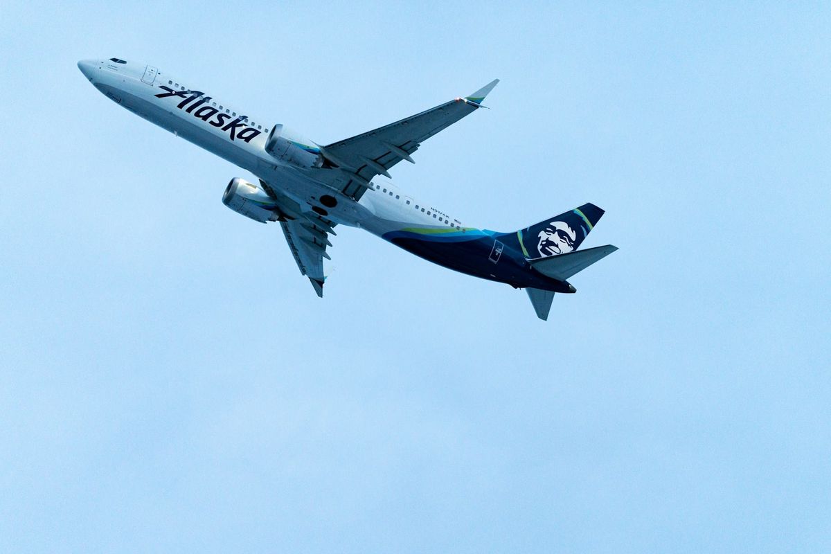 Alaska Airlines Lost My Bag—Their $50 “Ordinary Handling” Reply Exposes a Broken Baggage System Across Big U.S. Carriers