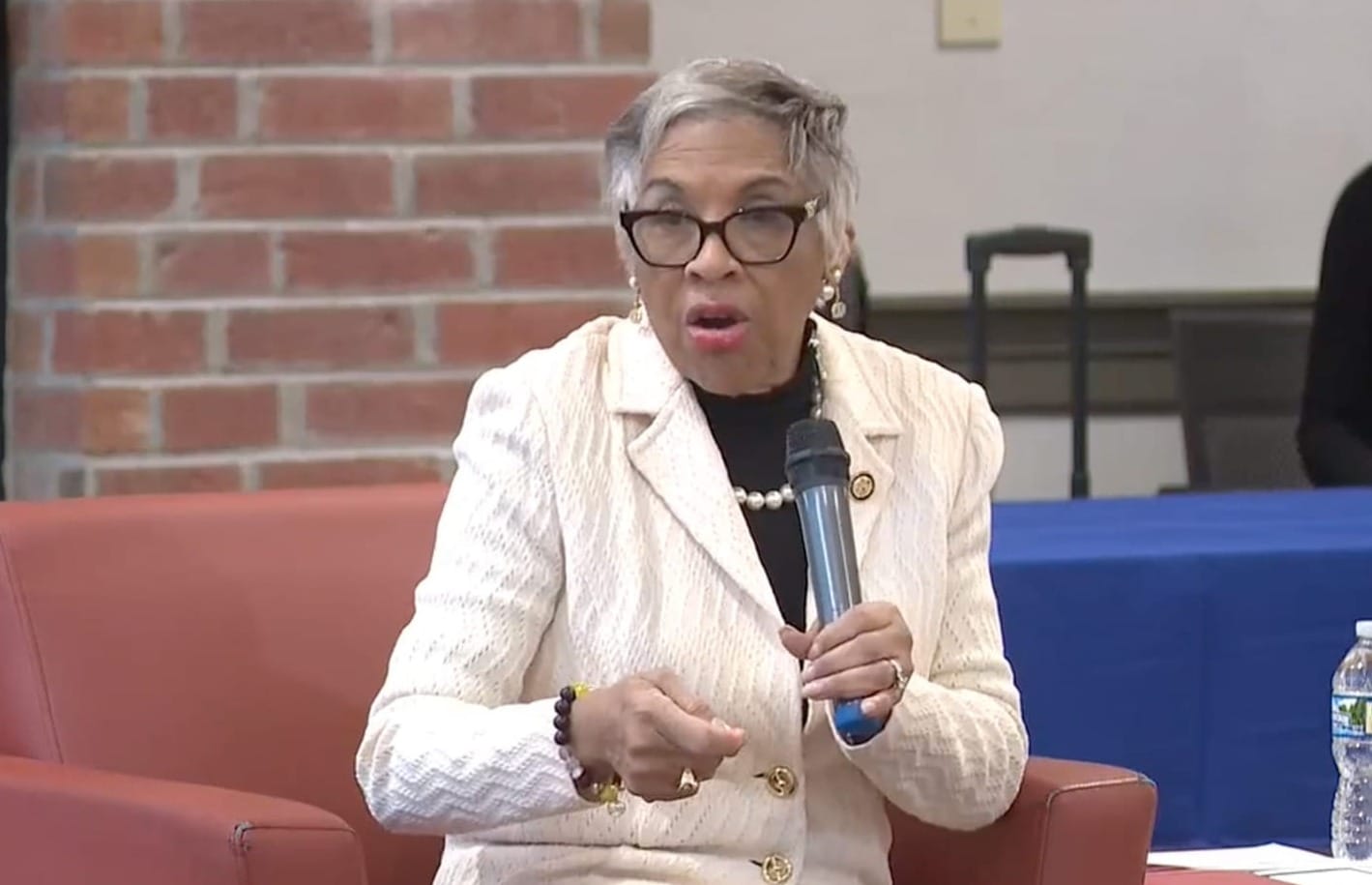“They Earned It”: Beatty Blasts Musk, GOP Over Social Security Chaos