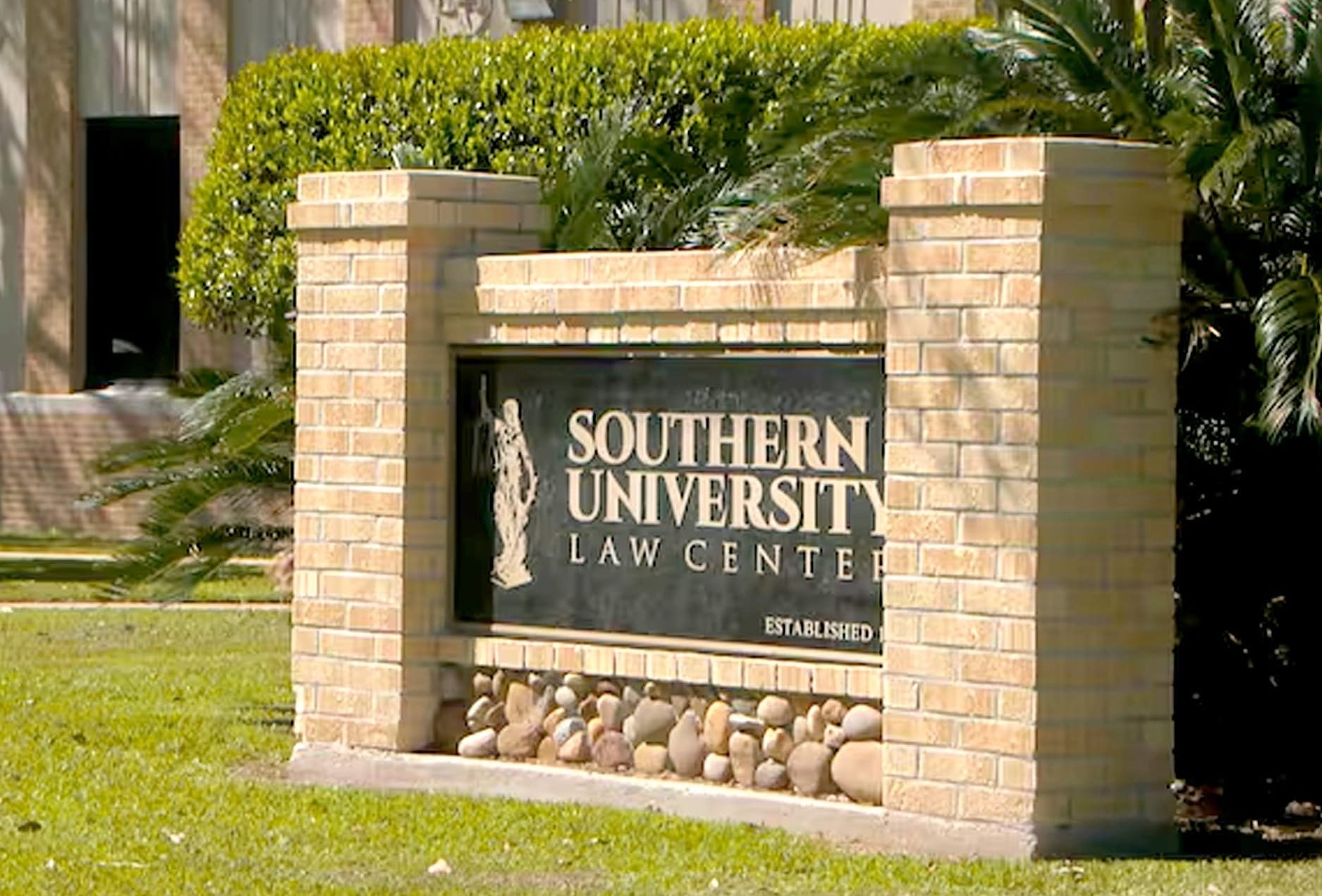 Southern Law Students Step In When You Can’t Afford a Lawyer