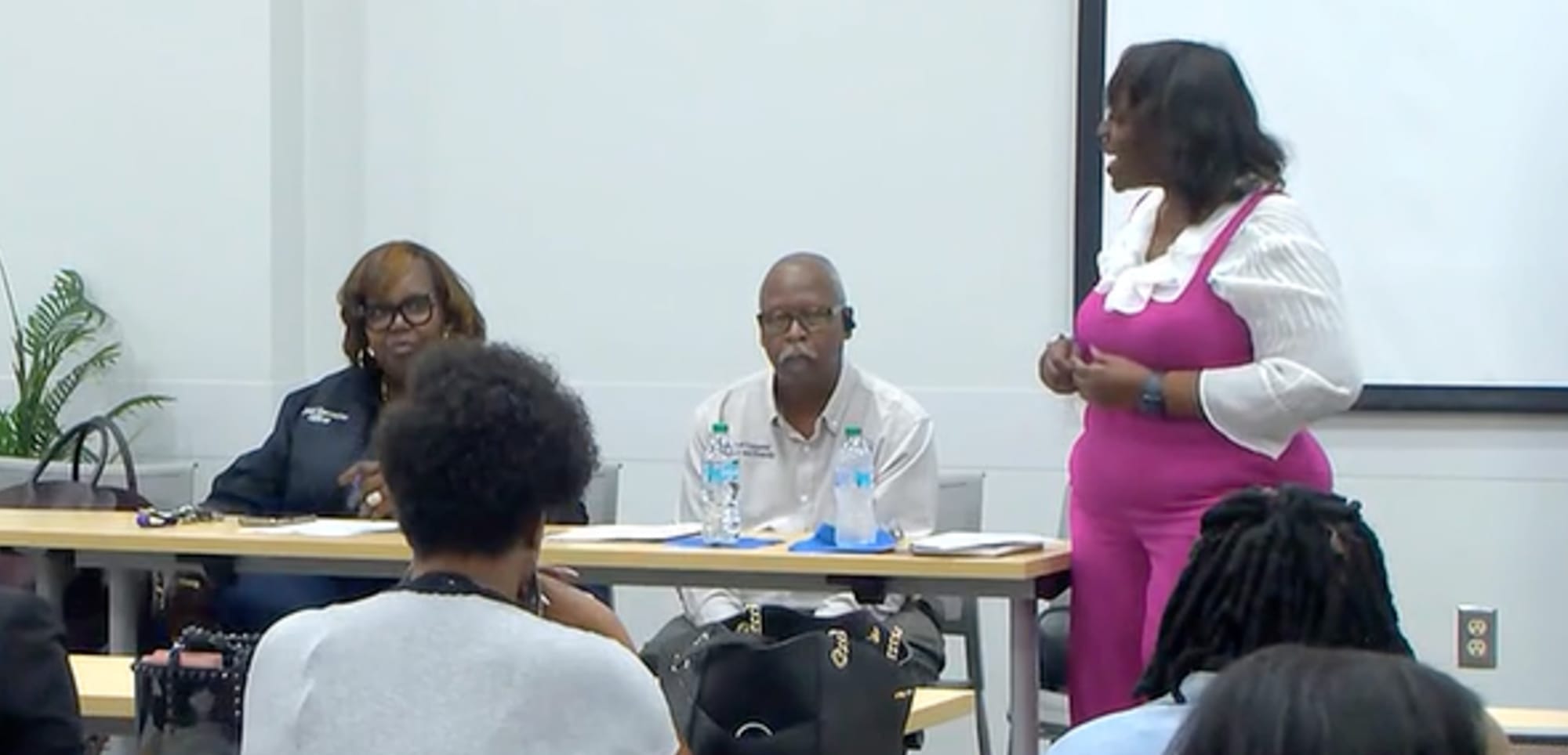 Senator Regina Barrow Calls on Residents to Attend Crucial Community Meetings Ahead of 2026 Legislative Session