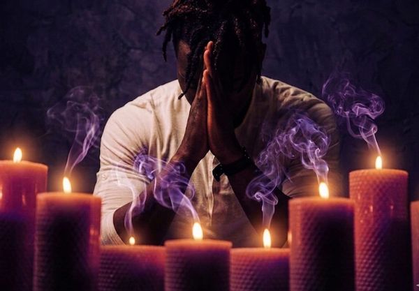 ‘A City United in Grief and Hope’: Baton Rouge Leaders Call for Healing at Candlelight Vigil After Mall Shooting post image