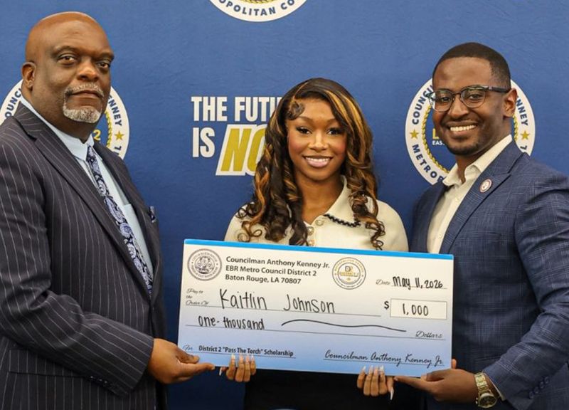 District 2 awards $1,000 scholarships to four North Baton Rouge students post image