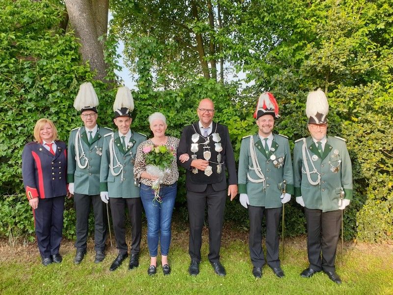 Harry Nizet schießt den Vogel ab
