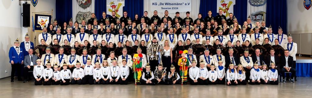 „Wir loate die Korke knalle – 7 x 11 Jahre KG De Witsemänn“