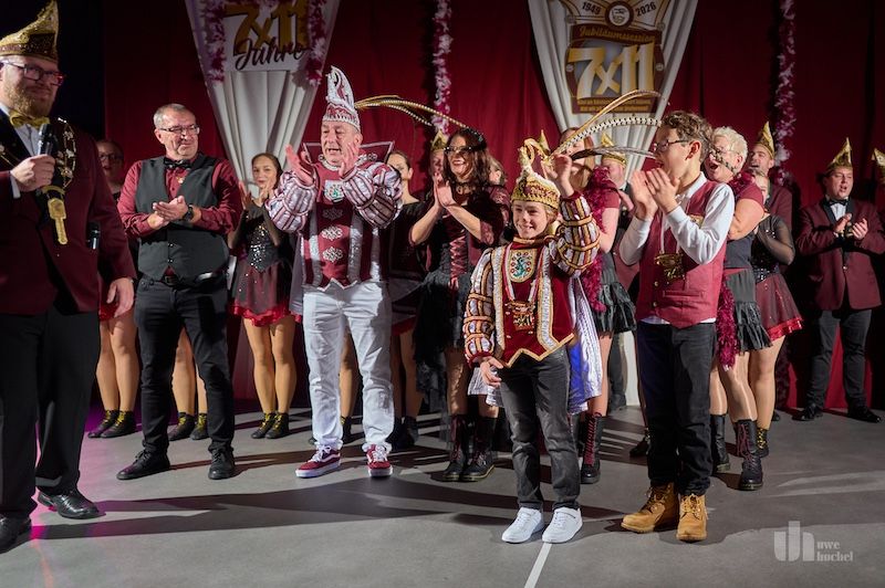 Süsterseel hat einen Prinzen, eine charmante Prinzessin und einen Kinderprinzen