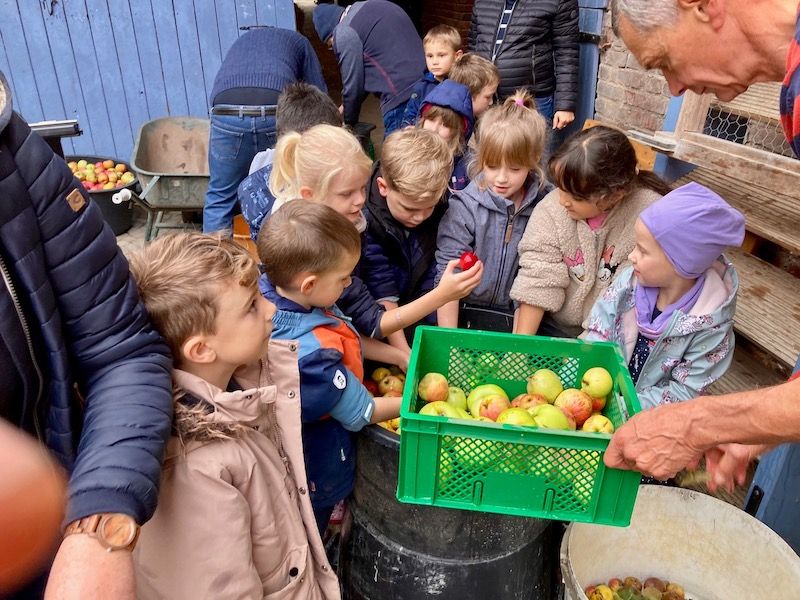 Obstversaftung des NABU in Birgden am 10. Oktober 2025