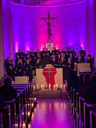 Taize` Feier des Pfarrcäcilienchors Höngen am Gründonnerstag