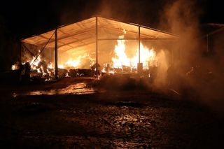 Brand einer Strohhalle in Breberen