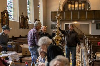 Traditionelles Kupferputzen in Millen