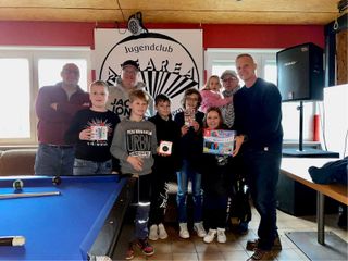 Grill Vründe unterstützen das Jugendheim Tüddern