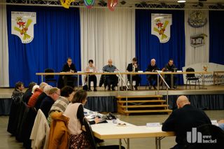 Bürgerfragestunde in der Ratssitzung, Viele Fragen - praktisch keine Antworten