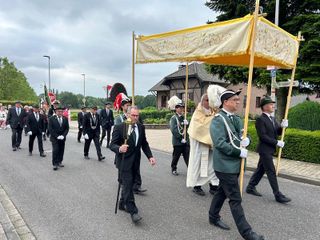 Fronleichnamsprozession in Isenbruch