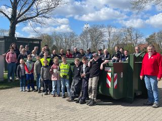 „Höngen räumt auf“