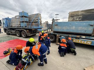 Jugendfeuerwehr Selfkant für 24 Stunden Berufsfeuerwehr