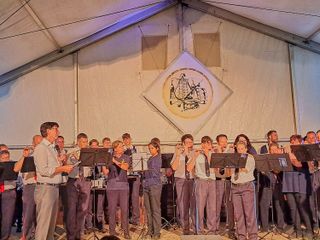 Gemeinsames Musizieren und Jansse Bagge Bend ein voller Erfolg in Isenbruch