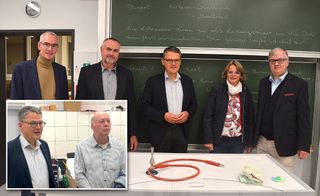 Nach 45 Jahren die alte Schule besucht: „Der hatte eine Matte wie Albrecht Dürer!“