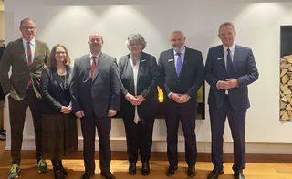 Volksbank Haaren eG und Raiffeisenbank Eifel eG streben eine Verschmelzung an