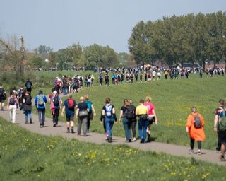 ANMELDUNG ERÖFFNET FÜR DEN 61. KENNEDY-MARSCH SITTARD – SEI DABEI AM OSTERSAMSTAG!