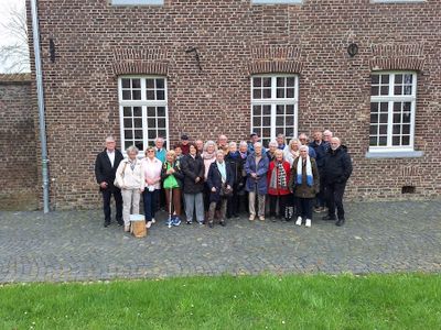 Cantorij der Johanneskerk Sittard zu Besuch im Haus der Westgrenze und Kirche Millen