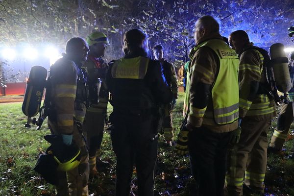 Spektakuläre Verfolgungsjagd führt zu Großeinsatz der Feuerwehr