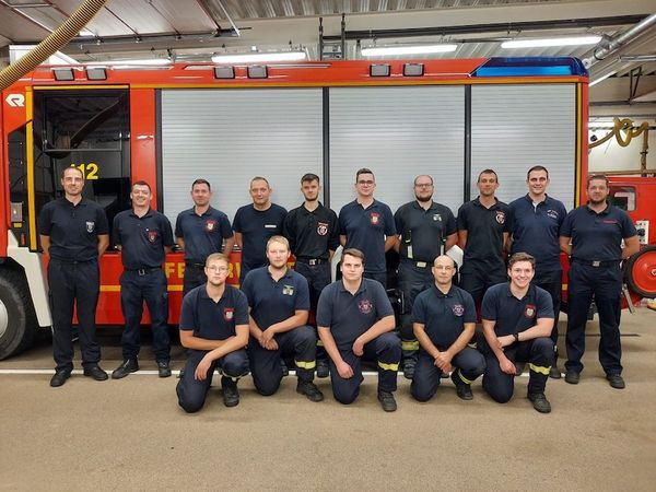 12 neue Maschinisten für die Feuerwehr Selfkant