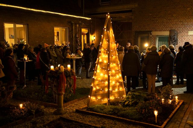 Adventssingen des Pfarrcäcilienchors Höngen
