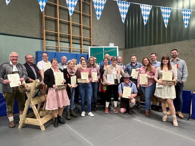 Der TTC Tüddern feierte ein zünftiges Oktoberfest mit zahlreichen Ehrungen.
