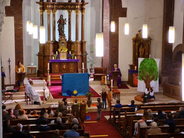 Kath. Sprachkindergarten „Rappelkiste“ gestaltet Frühlingsmesse mit