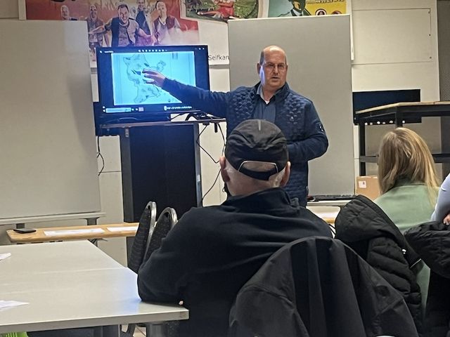 Bürgerversammlung zum Thema Windräder in Millen und Millen-Bruch