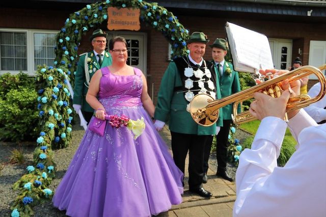 Kirmesgemeinschaft Tüddern mit stimmungsvoller Maikirmes