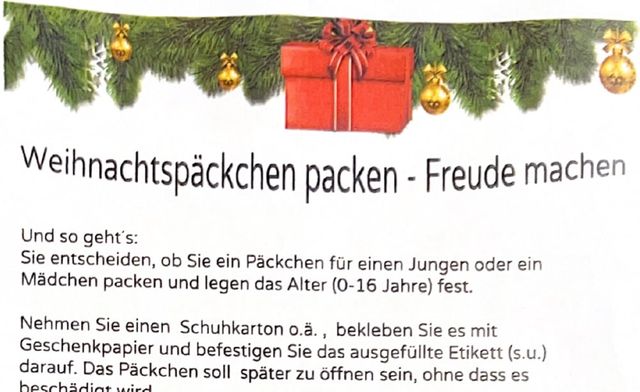 Weihnachtspäckcehn packen - Freude machen