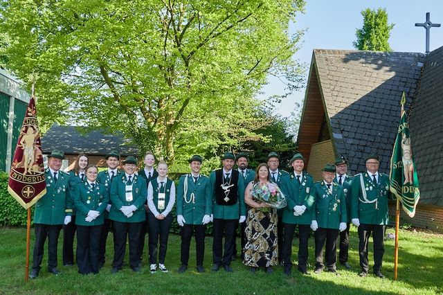 Daniel Jetten schießt den Vogel ab
