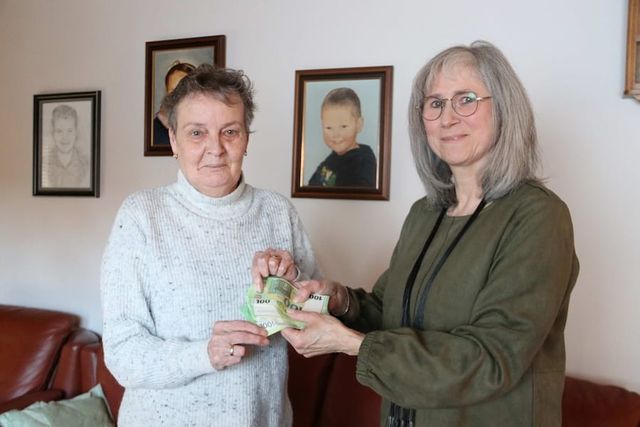 Weihnachtsengel lässt Kinderhilfe strahlen