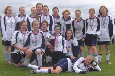 diamondsu14 The cup-winning Lichfield Diamonds under 14 team