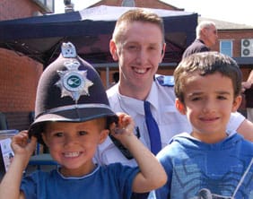 pcso-matt-eagle-with-youngsters PCSO Matt Eagle with youngsters at last year's open day