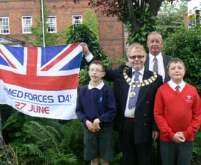 Sam from Rocklands School, Cllr Joseph Powell, former Royal Engineer Keith Gorton and George from Little Aston Primary School