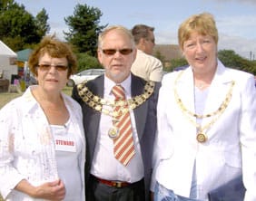 fradleyfete Joan Lee with Cllr Joseph Powell and his wife Jean