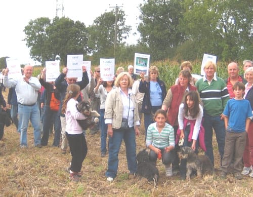 Lichfield MP Michael Fabricant joins protesters in Kings Bromley
