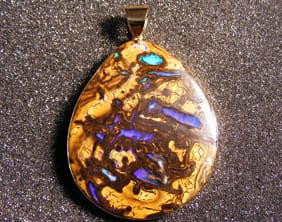 opaljewellery An example of opal jewellery
