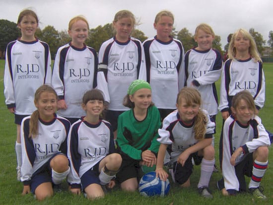 diamonds-u10 Lichfield Diamonds U10 team in their new kit, sponsored by RJD Interiors
