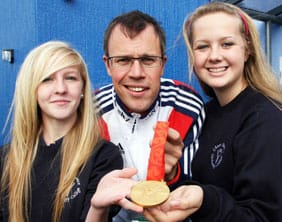 paulmanningchaseterrace Pupils Amelia Ridgway and Victoria Gibbons with Olympic cyclist Paul Manning