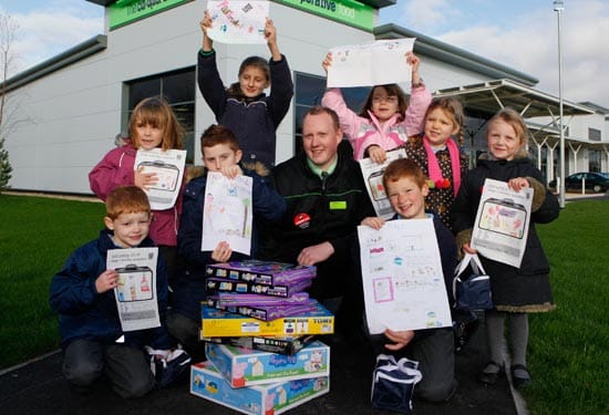 Tom Smith and teacher Alison Seagrove with pupils Sophia Teague, Talissa Harrison, Joshua Bramall, Ellen Louise Yeomans, Louis Towers, Sienna Teague, Georgia Morris and Oscar Hodges