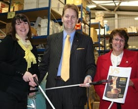 Helping-Hands-Donation County Councillor Matthew Ellis with Debbie Hill, Alzheimer’s Café Co-ordinator, and Daphne Sharp, Project Co-ordinator of the MASE group