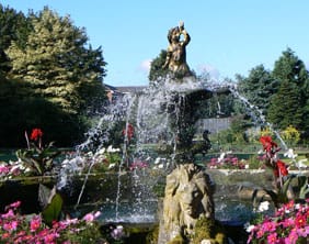 beacon-park-fountain The fountain in Beacon Park