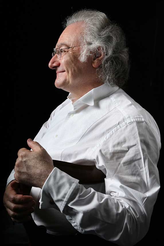 Conductor Carl Davis