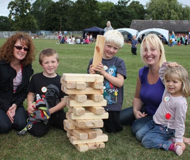 Maxine and Daniel Redpath with Owen, Rachel and Fleur Burke