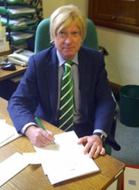 Michael Fabricant signing the Libyan asset freeze order
