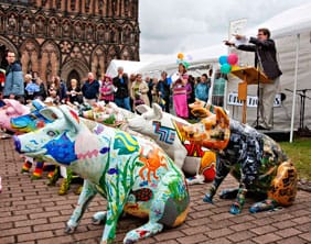 Charles Hanson auctioning off the Lichfield Festival pigs