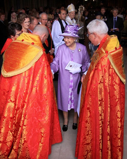 Queen-at-Lichfield-Cathedral-4